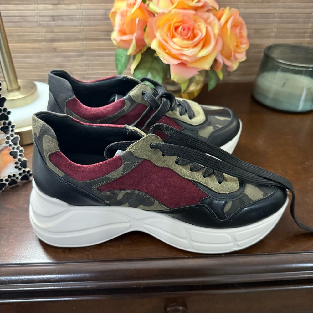 Steve Madden Momento Olive 🫒